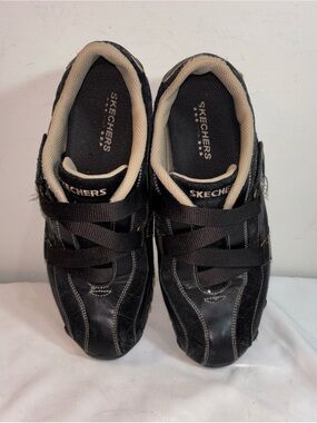 Skechers Black and Cream Women’s  Athletic Shoes